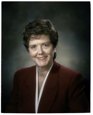 Carolyn Leach Huntoon is the first woman ever to have served as director of NASA's Johnson Space Center in Houston. She led the center from Jan. 6, 1994 to Aug. 4, 1995.