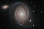 NASA news Hubble telescope pictures spiral galaxy NGC 1706 hubble images