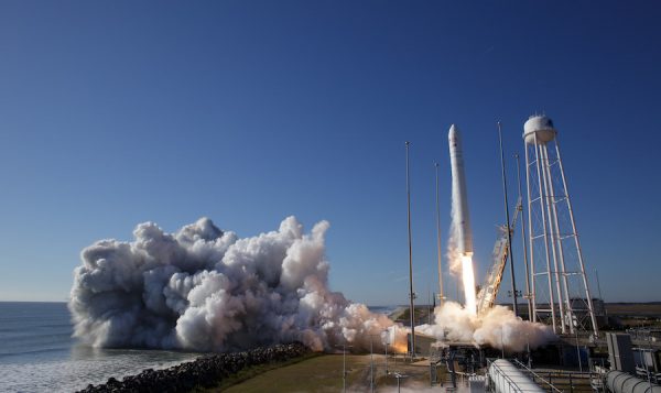 Space station resupply mission successfully launches from Virginia – Spaceflight Now