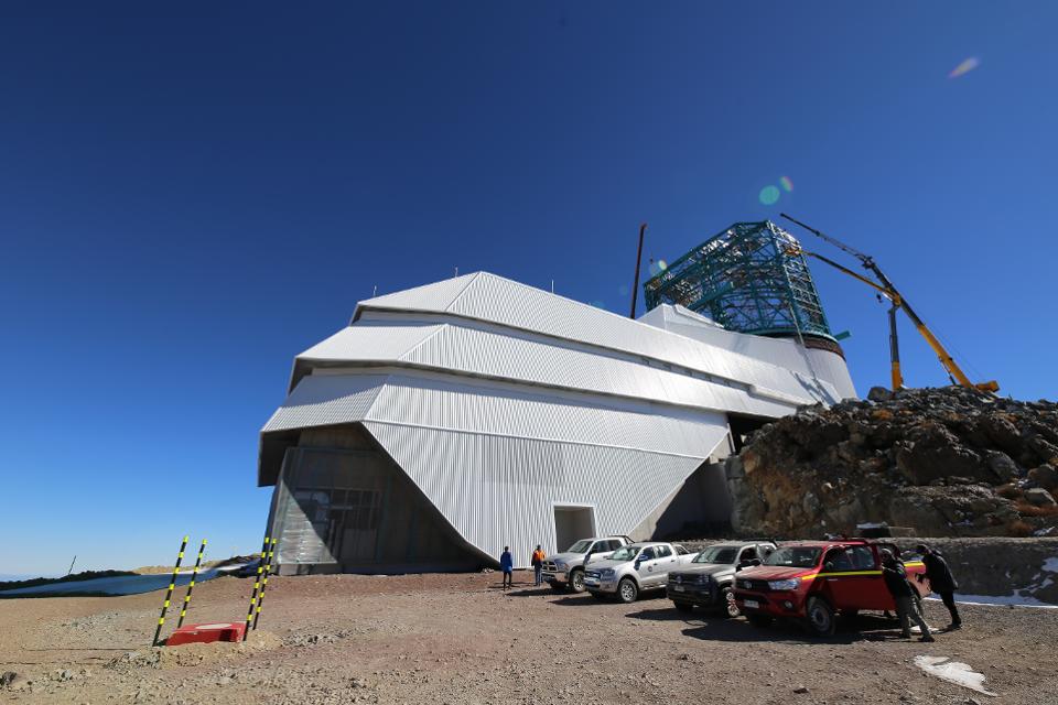 The exterior of the now-being-built LSST on Cerro Pachón. 