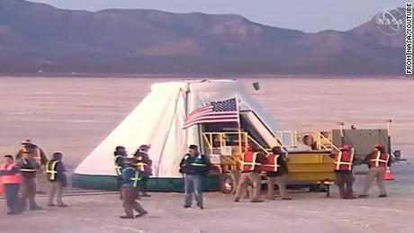 Boeing&#39;s Starliner spacecraft makes safe landing after botched test flight 