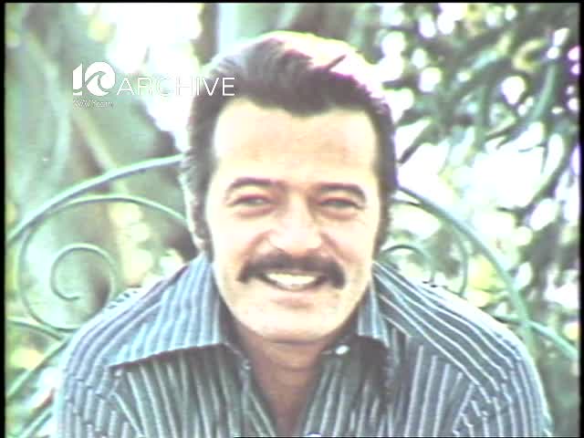 Thumbnail for the video titled "WAVY Archive: 1982 Robert Goulet with Virginia Pops Orchestra"