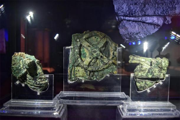 This device, the Antikythera Mechanism, is considered the oldest computer in the world. Through a series of gears, it was used to predict astronomical positions and eclipses for calendrical and astrological purposes. (Weekend Wayfarers / CC BY 2.0)