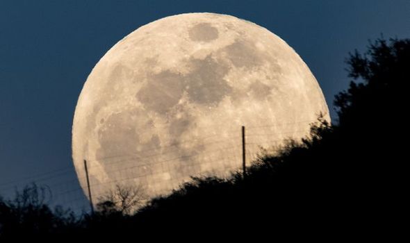 Pink Moon 2020 meaning will Full Moon turn pink tonight