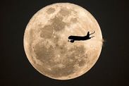 Supermoon 2020 tonight latest news april pink moon what time is supermoon tonight UK 