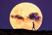 Supermoon 2020 what time is Supermoon tonight when see Pink Supermoon