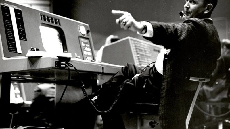 Chris Kraft, legendary flight director, dies at 95 – Spaceflight Now