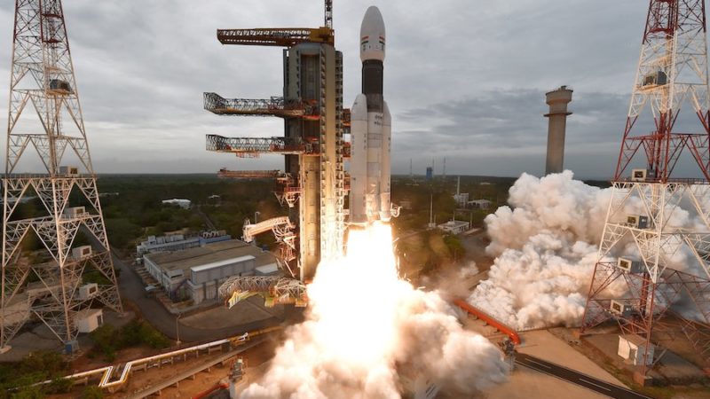 India launches robotic mission to land on the moon – Spaceflight Now