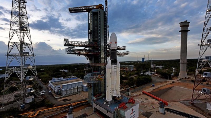 Launch of Indian moon lander postponed by ‘technical snag’ – Spaceflight Now