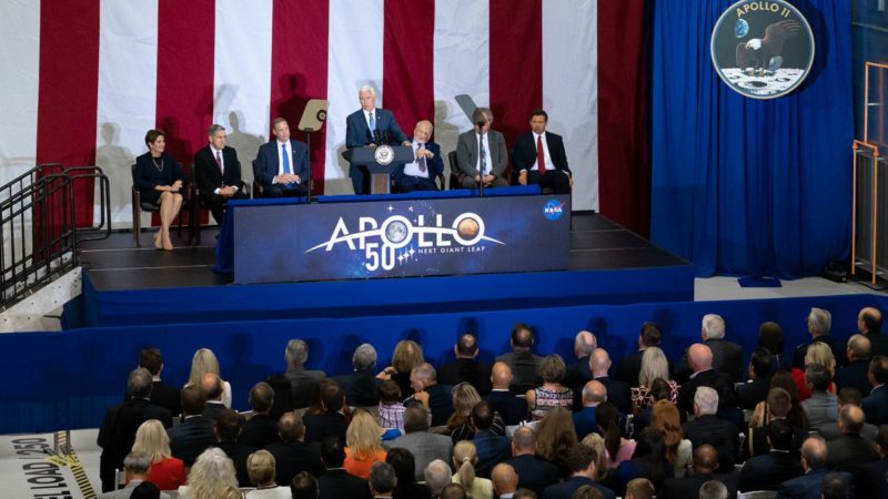 Pence delivers a promise, and a warning, to NASA and its contractors – Spaceflight Now – Spaceflight Now