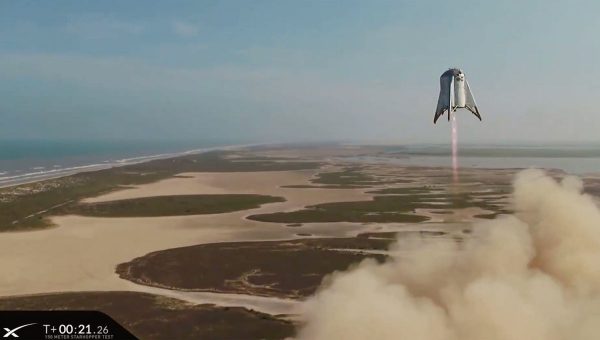 Amazing Video: SpaceX Starhopper test hop to a height of 150 meters – SYFY WIRE