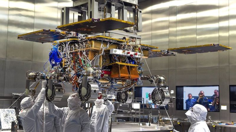 ExoMars rover leaves British factory, heads for testing in France – Spaceflight Now