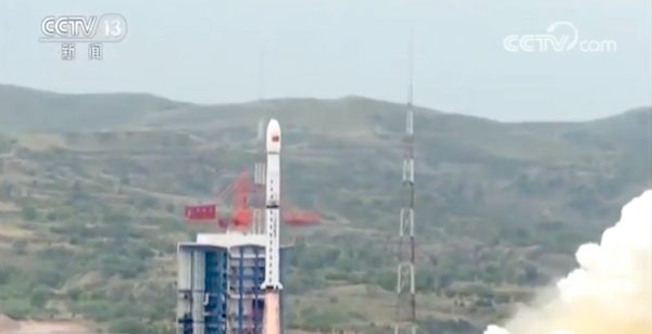 China launches Earth-observing satellites, solar sail experiment – Spaceflight Now