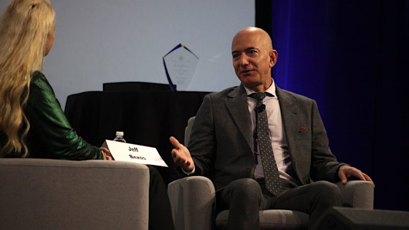 Bezos says space industry stalwarts will help Blue Origin build moon lander – Spaceflight Now