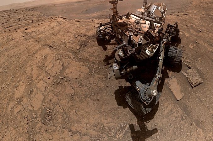 Curiosity snaps a selfie at Mount Sharp drill site – Astronomy Now Online