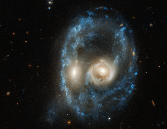 Hubble Spots Stunning Ring Galaxy System | Astronomy – Sci-News.com