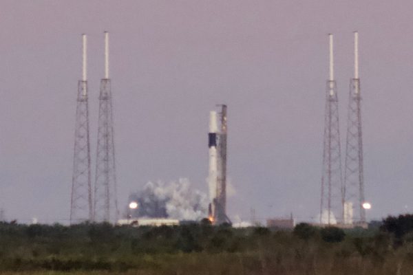SpaceX test-fires Falcon 9 rocket for next space station cargo launch – Spaceflight Now
