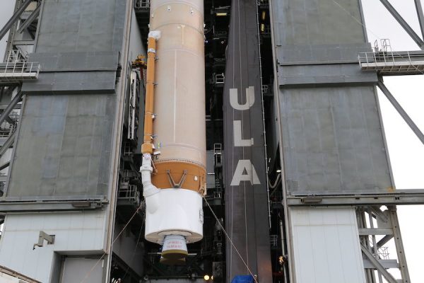 ULA begins stacking unique Atlas 5 rocket for Starliner test flight – Spaceflight Now