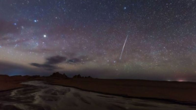 Astronomers see stars slinging comets at Earth for the first time – Fox News