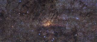 Scientists Spot Ancient Star Burst in Milky Way’s Heart in Stunning New Image – Space.com