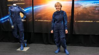 ‘I’ve paid £250,000 for a ticket into space’ – BBC News