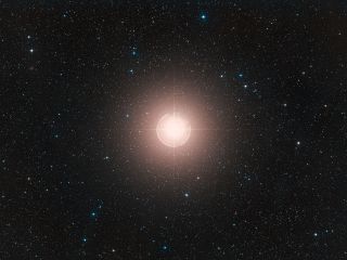 Will Bright Star Betelgeuse Finally Explode? A Look at the Dimming Red Giant in Orion’s Shoulder – Space.com