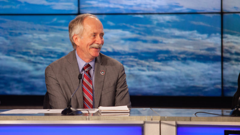 Former NASA spaceflight chief now consulting with SpaceX – Spaceflight Now