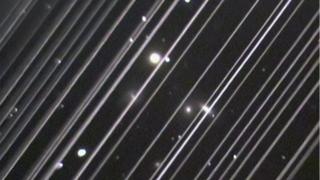 Mega-constellation firms meet European astronomers – BBC News