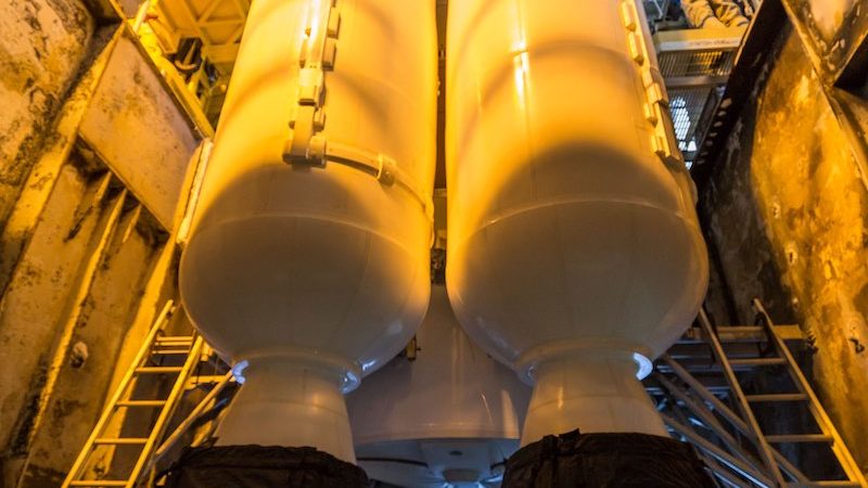 Final AEHF satellite mated to Atlas 5 launcher at Cape Canaveral – Spaceflight Now