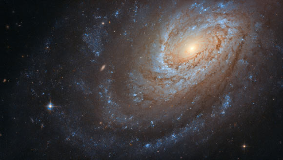 Hubble Snaps Stunning Image of NGC 4651 | Astronomy – Sci-News.com