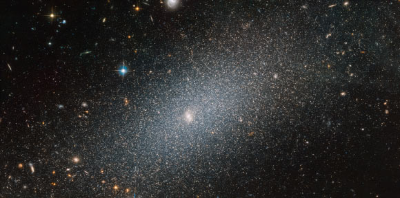 Hubble Observes Little-Know Dwarf Elliptical Galaxy | Astronomy – Sci-News.com